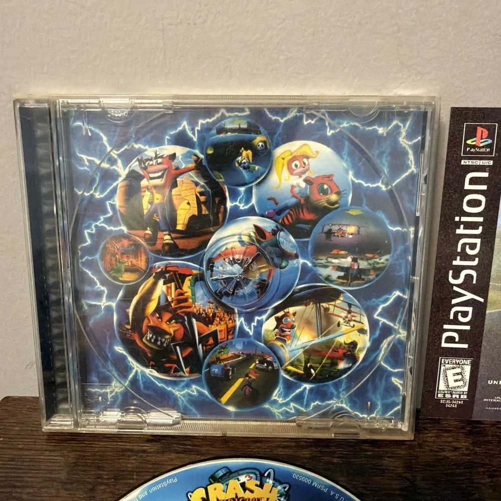 Crash Bandicoot:‎ Warped - Black Label - 3D Lenticular Cover - Complete - (PS1)